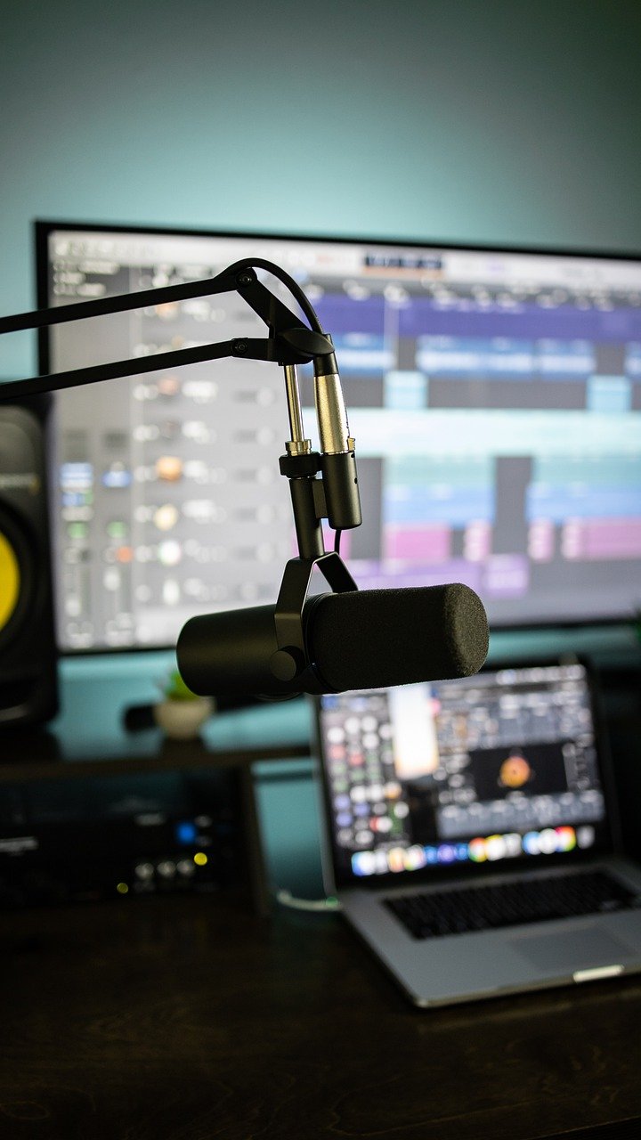 Microphone Speaker Computer Music  - 18368956 / Pixabay